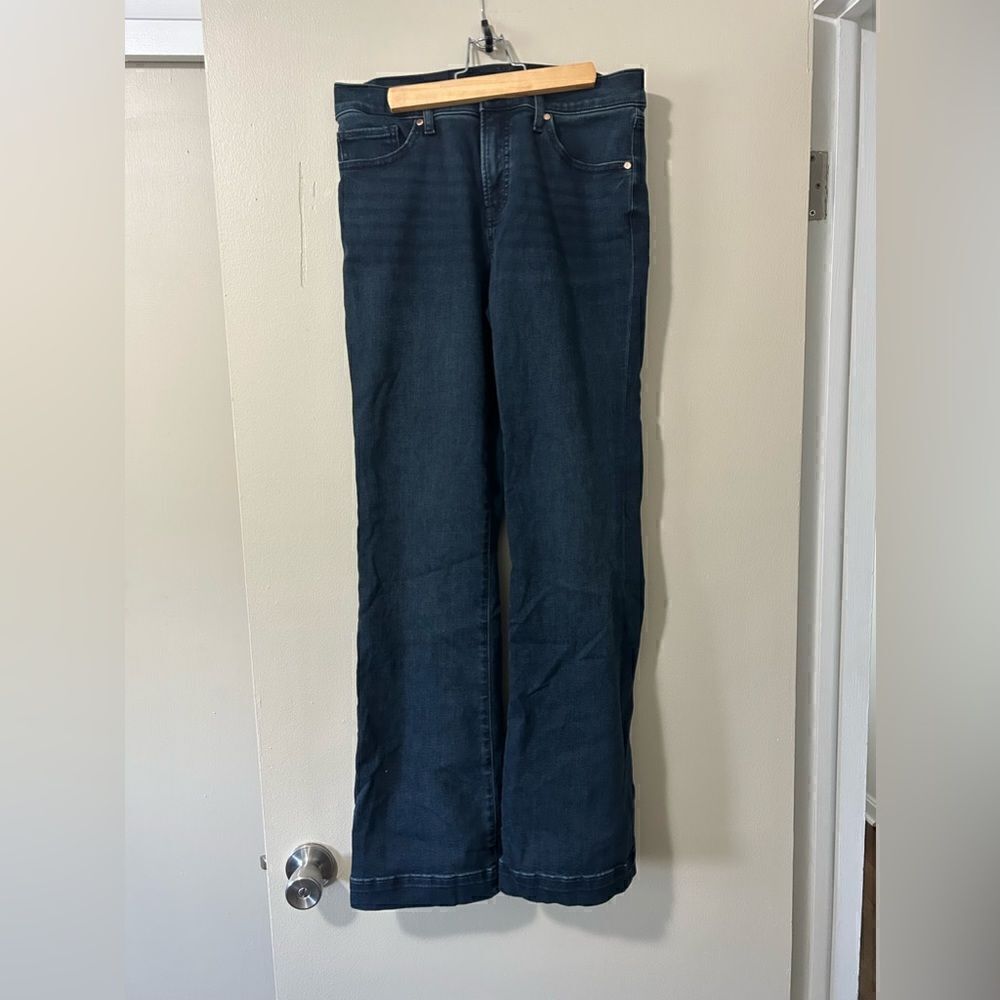 Express boot leg Jean mid rise